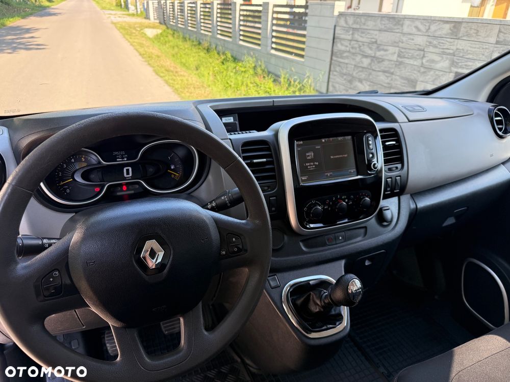 Renault Trafic - 15