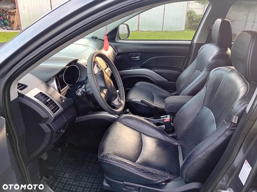 Citroën C-Crosser 2.2 HDi Exclusive - 10