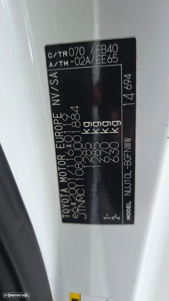 Toyota iQ 1.4 D-4D + - 20