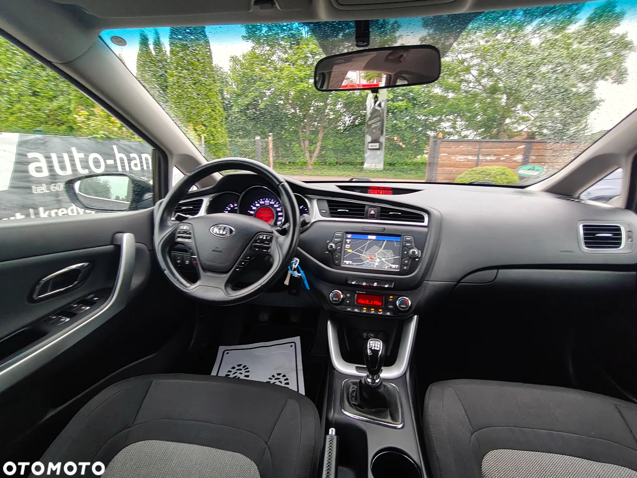 Kia Ceed 1.6 CRDi 136 ISG Dream Team Edition - 15