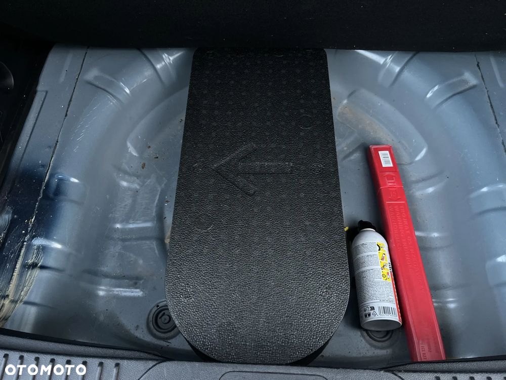 Ford Focus 1.5 EcoBlue Titanium X - 32