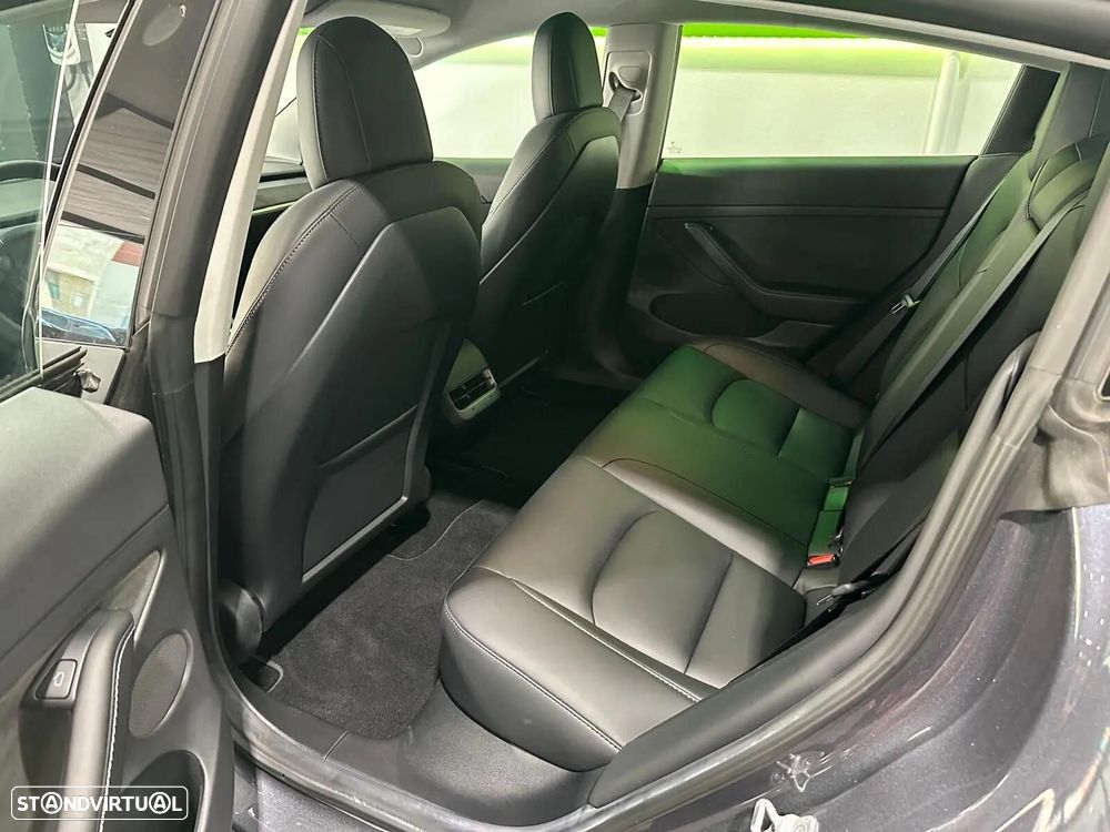 Tesla Model 3 Standard RWD Plus - 19
