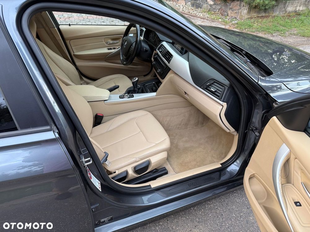 BMW Seria 3 320d DPF Edition Lifestyle - 8