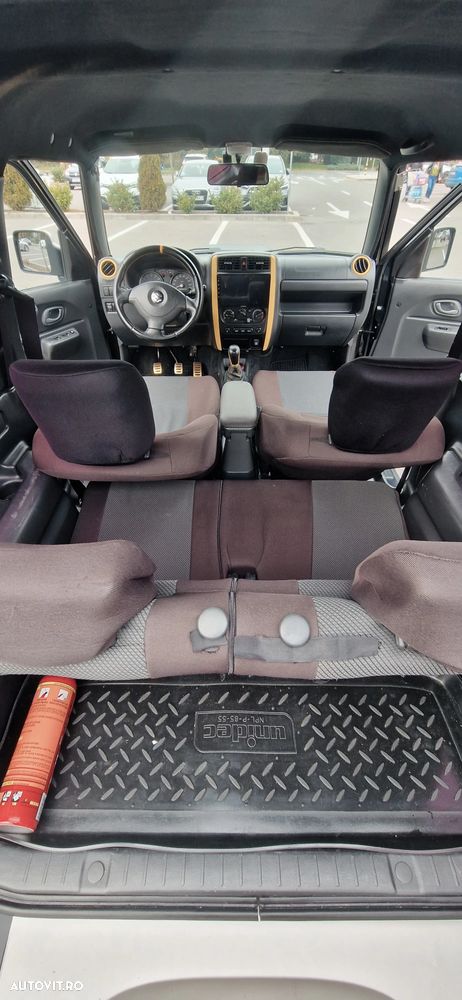 Suzuki Jimny 1.3 Club - 14