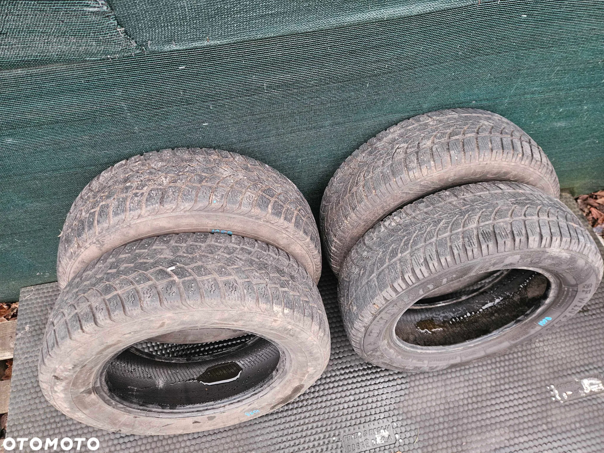 Opony Opona Zimowe 195/65 R15 4szt - 25