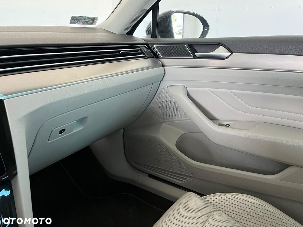 Volkswagen Passat 2.0 TSI 4Mot Elegance DSG - 27