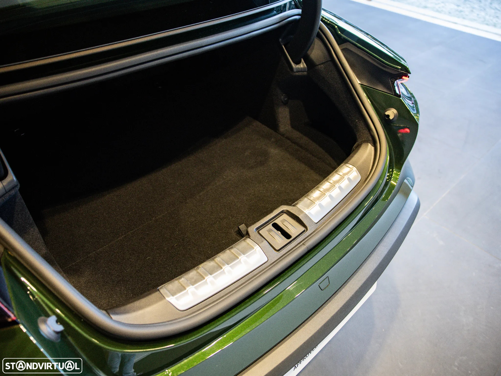 Porsche Taycan 4S - 35
