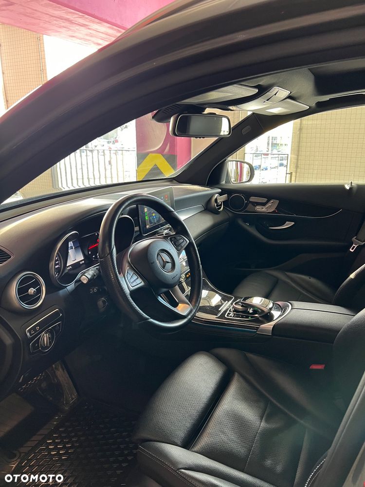 Mercedes-Benz GLC 300 4Matic 9G-TRONIC - 10