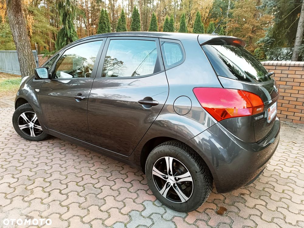 Kia Venga 1.4 L - 6