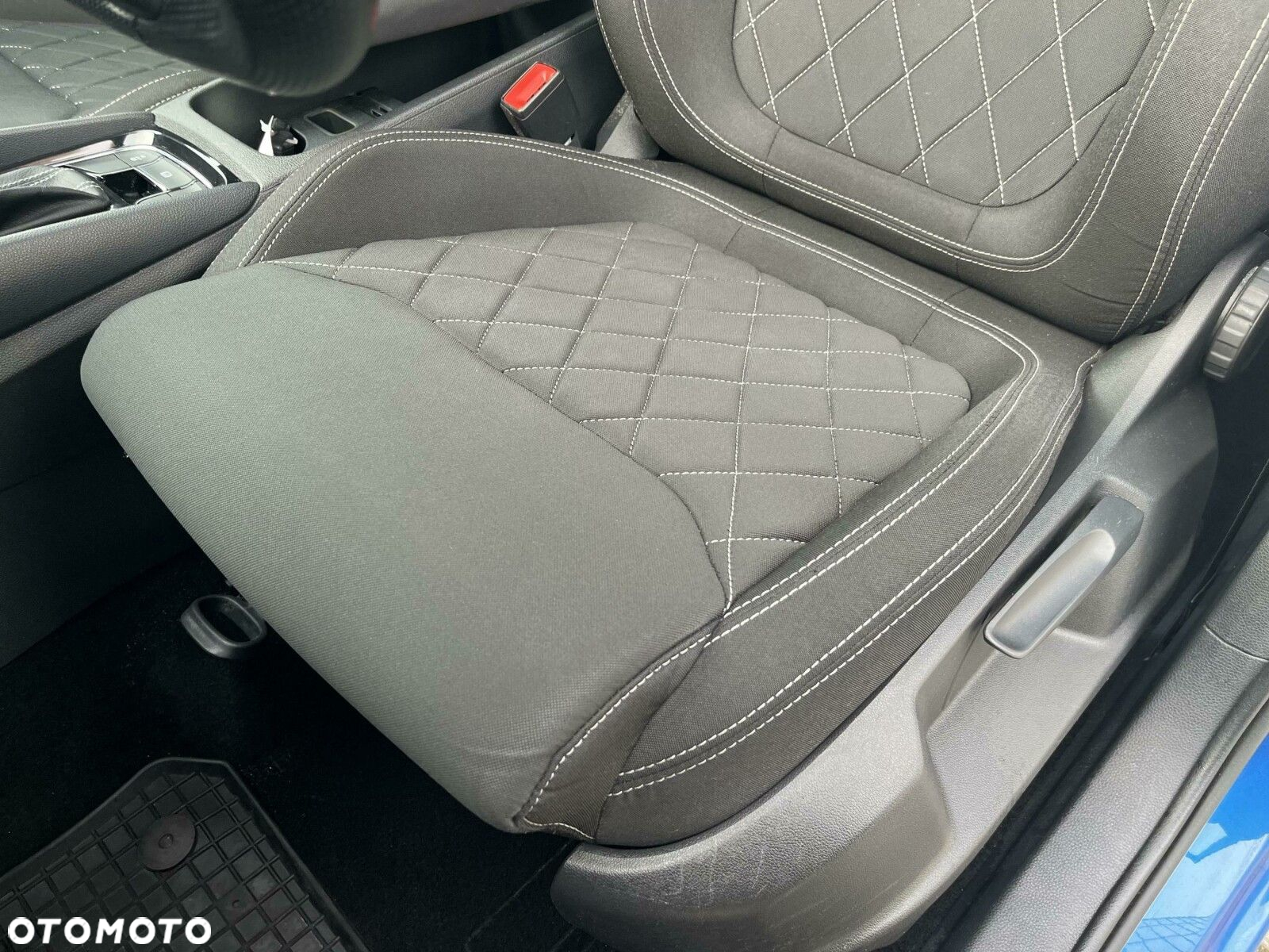 Skoda Karoq 2.0 TDI SCR 4x4 Sportline DSG - 13