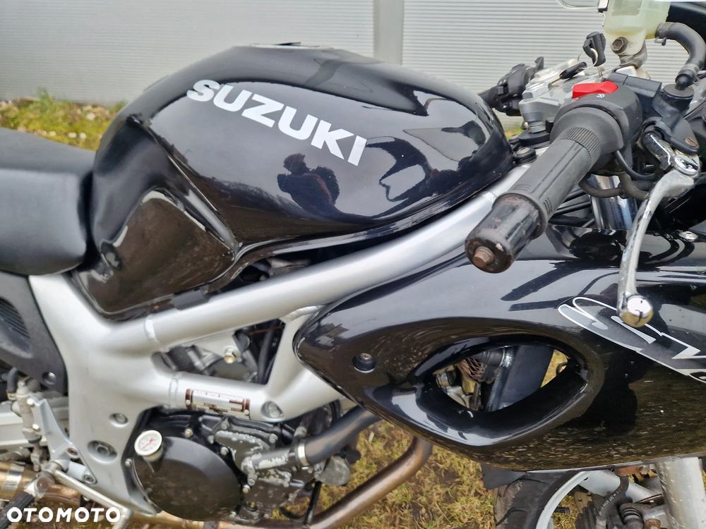 Suzuki SV - 12
