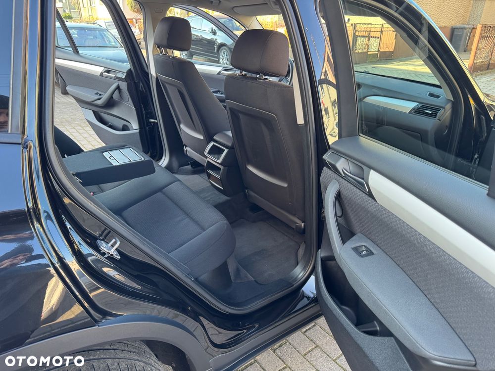 BMW X3 xDrive20i - 14