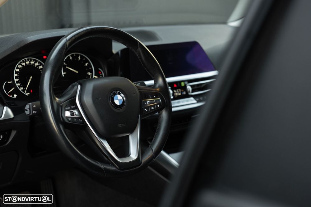 BMW 320 d Auto - 11