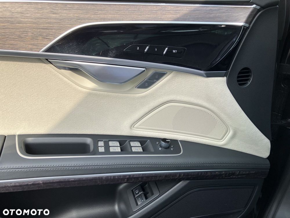 Audi A8 - 21