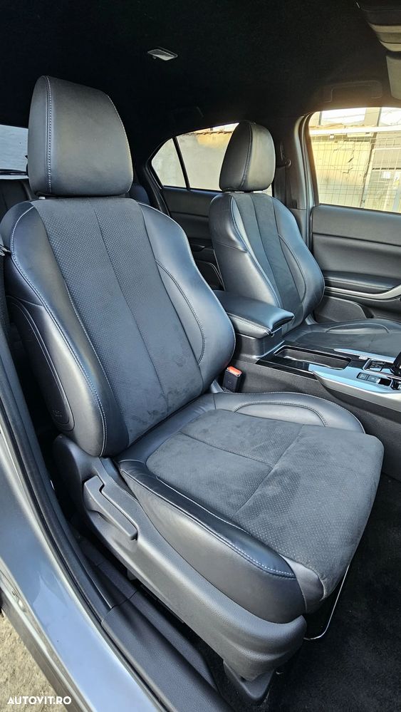 Mitsubishi Eclipse-Cross Plug-In Hybrid 4WD Plus Select - 11