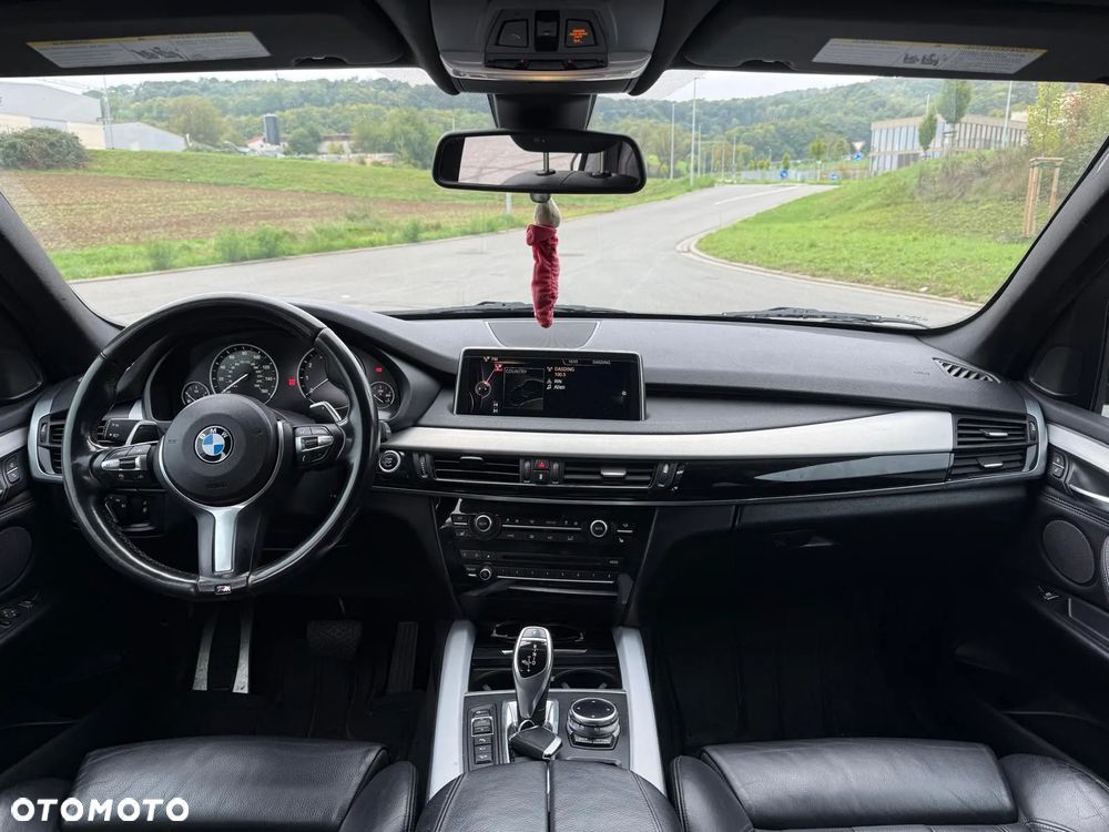 BMW X5 xDrive35i - 8