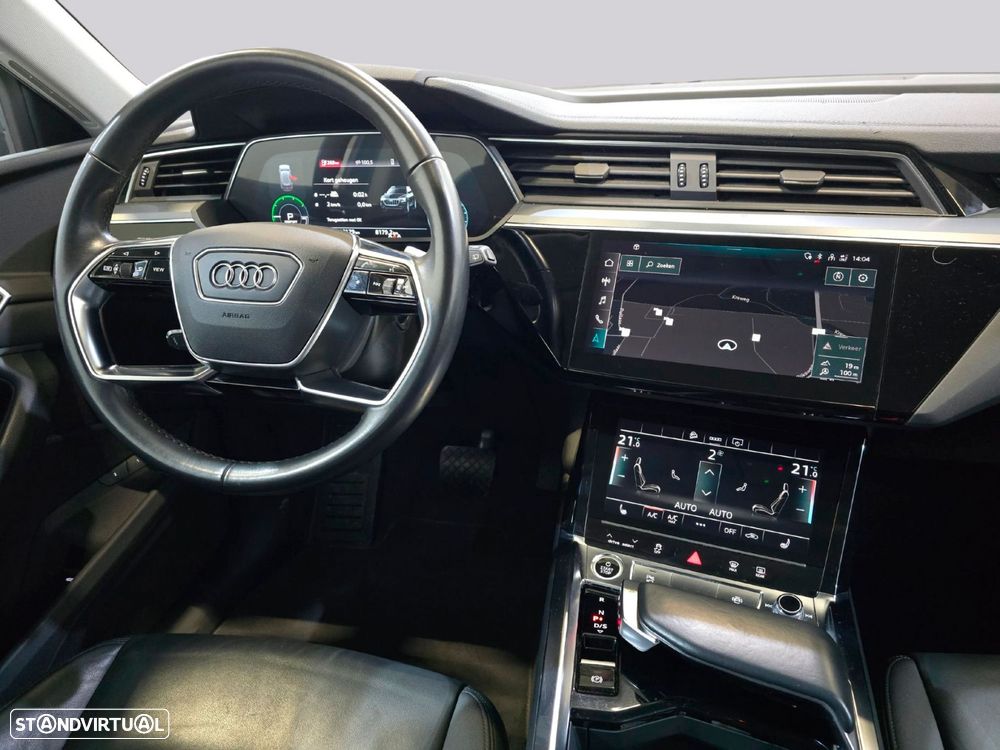 Audi e-tron - 8