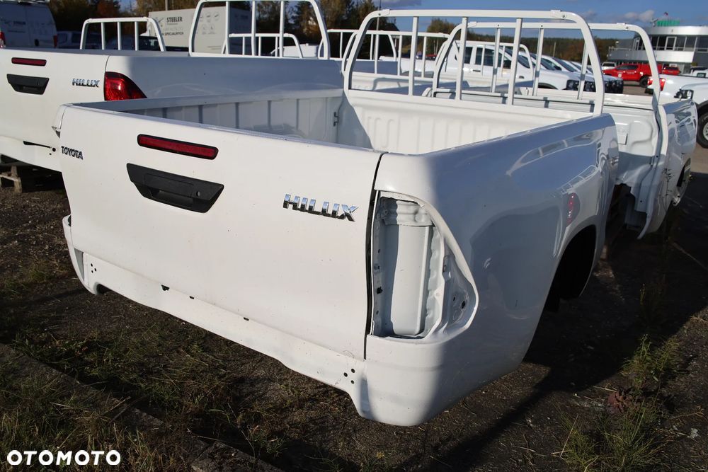 Paka bagażnika NOWA (z demontażu) HILUX / RANGER / D-MAX - FV - 7