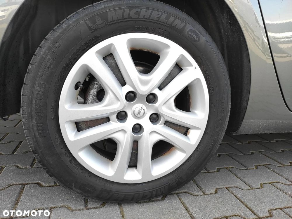 Opel Astra 1.0 T Enjoy S&S - 18