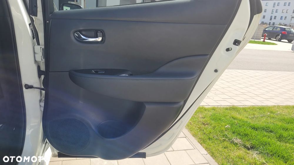 Nissan Leaf 40 kWh Tekna - 15