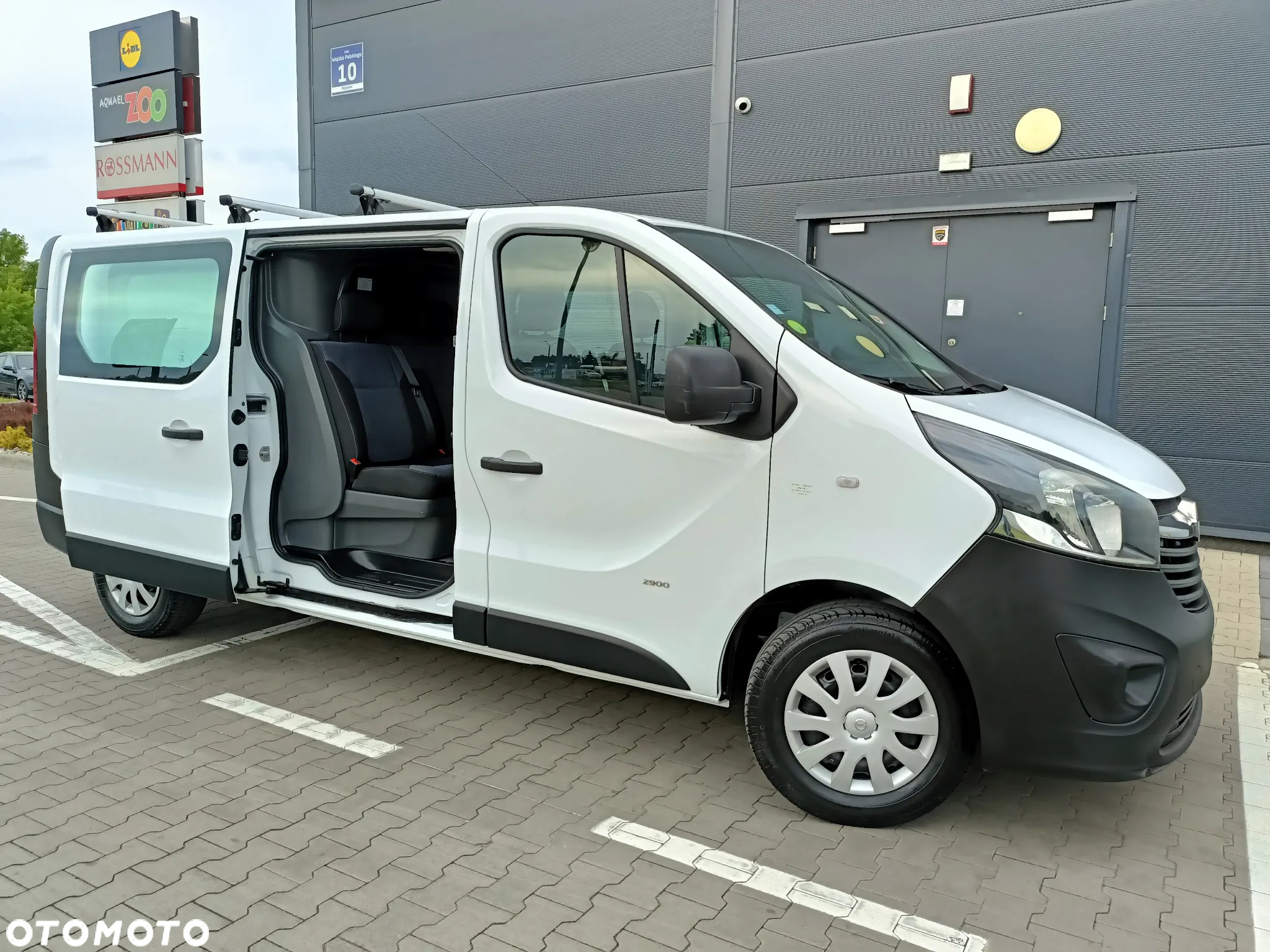 Opel VIVARO 5-cio OSOBOWY LONG - 40