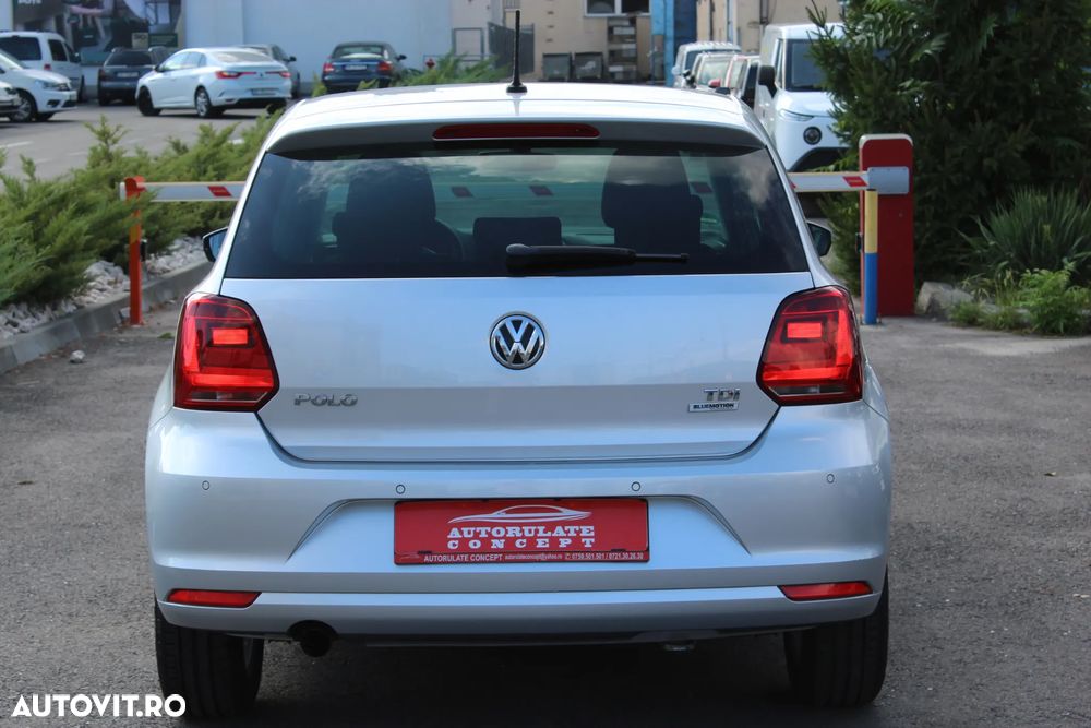Volkswagen Polo 1.4 TDI Blue Motion Technology Lounge - 11