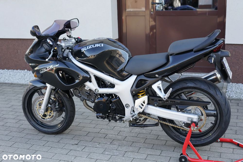 Suzuki SV - 19