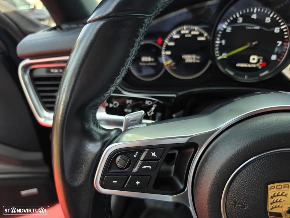 Porsche Panamera 4 E-Hybrid - 14
