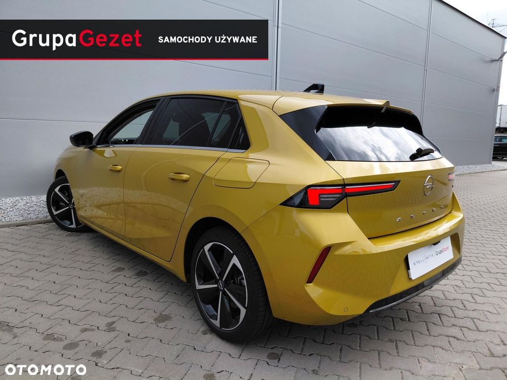 Opel Astra - 16