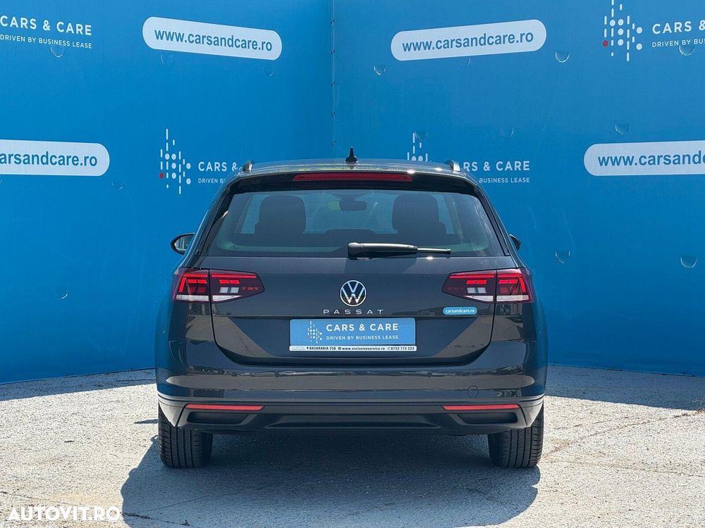 Volkswagen Passat - 14