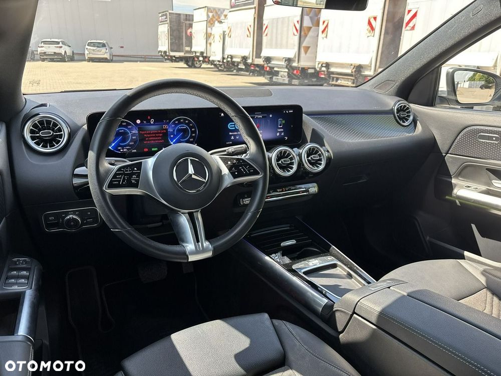 Mercedes-Benz EQA 250+ 70.5kWh Progressive - 12