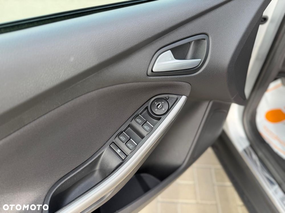 Ford Focus 1.0 EcoBoost Start-Stopp-System Champions Edition - 23