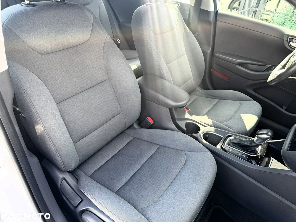 Hyundai IONIQ Hybrid 1.6 GDI Premium - 26