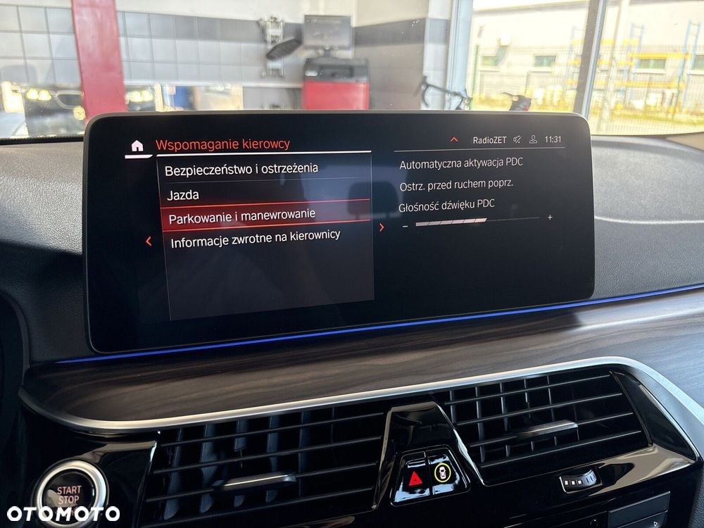 BMW Seria 5 520d mHEV - 29