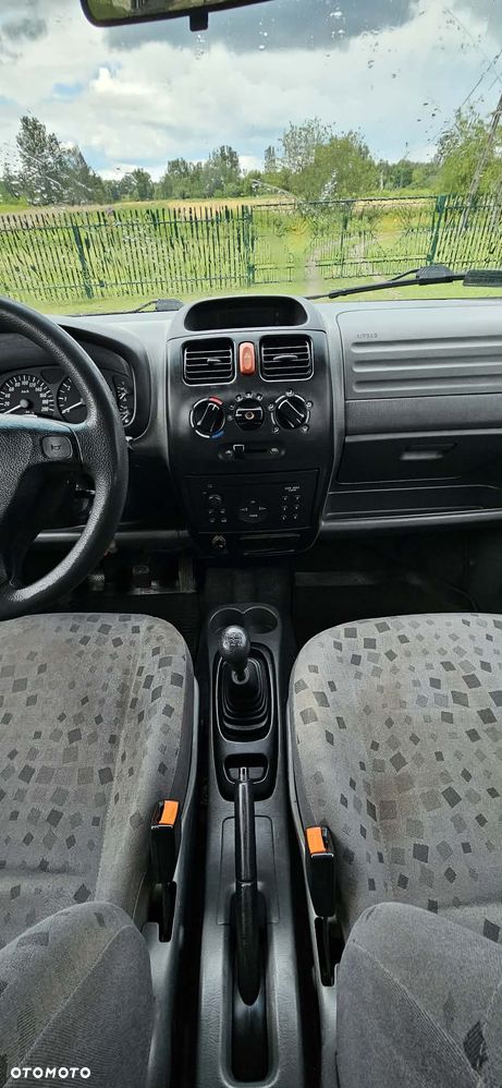 Opel Agila - 9