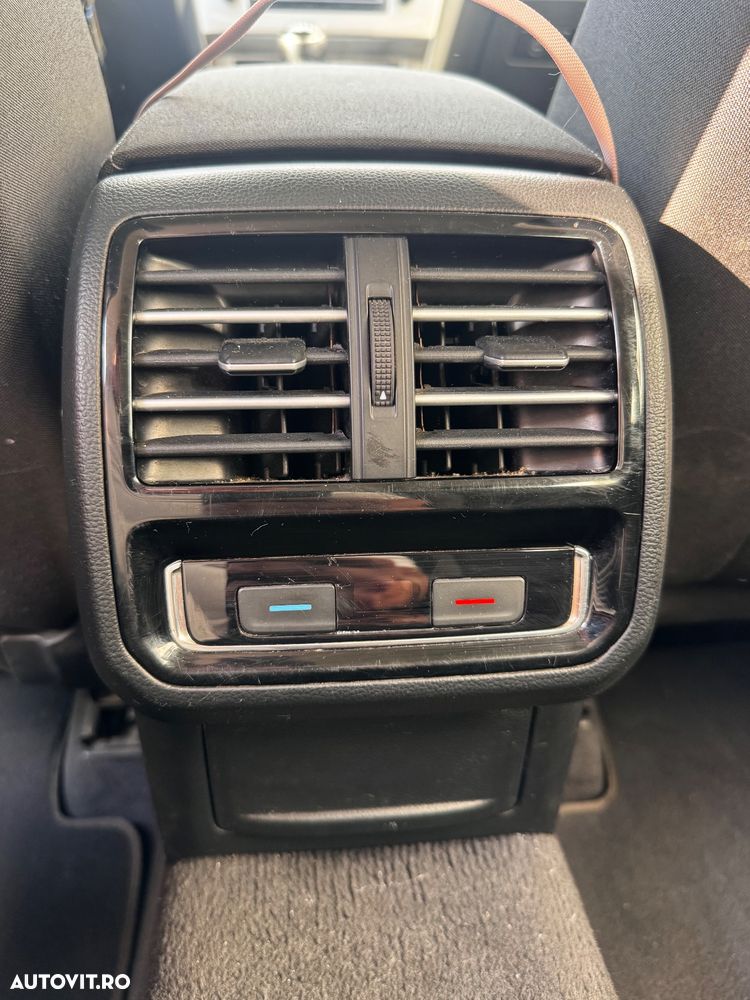Volkswagen Passat 2.0 TDI Comfortline - 35