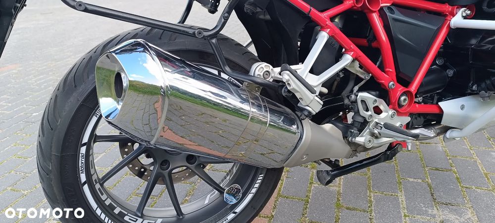 BMW R - 19