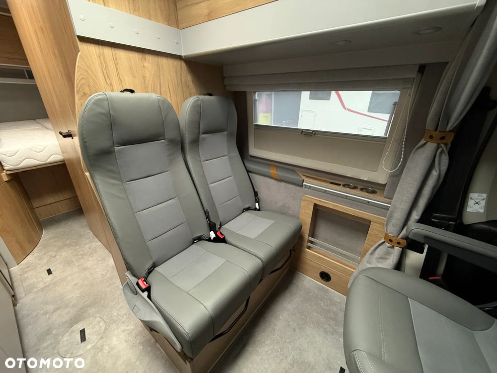 Globe-Traveller Voyager Z - 13
