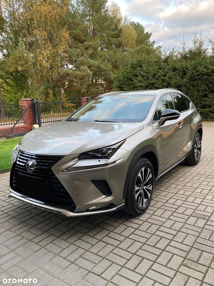 Lexus NX 300 F Impression AWD - 1