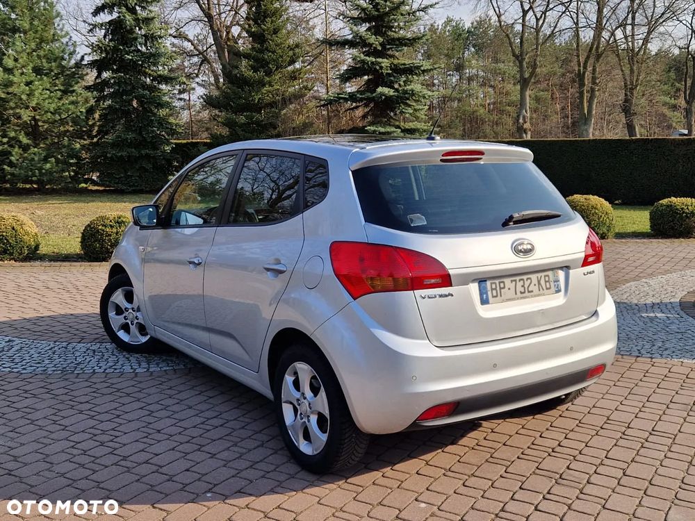 Kia Venga 1.6 CRDi 128 Dream-Team Edition - 17