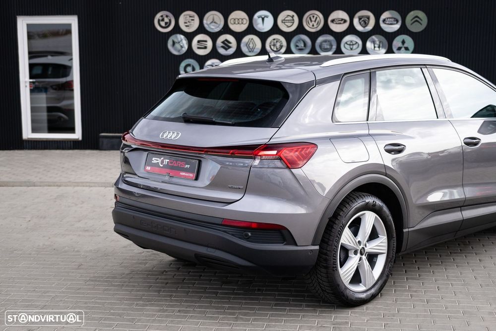 Audi Q4 e-tron 45 quattro - 11