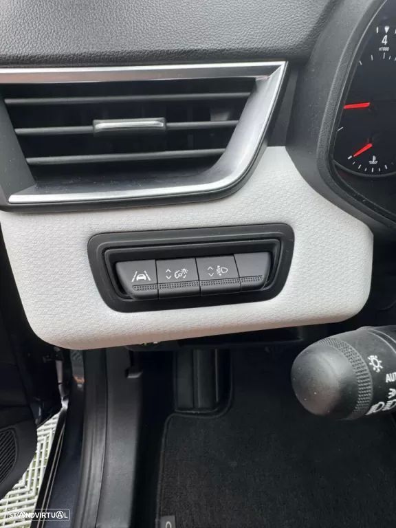 Renault Clio - 17