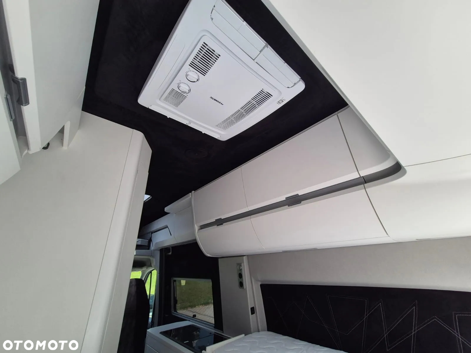 Volkswagen Grand California 600 Bulli 60`s edition FV23% - 14