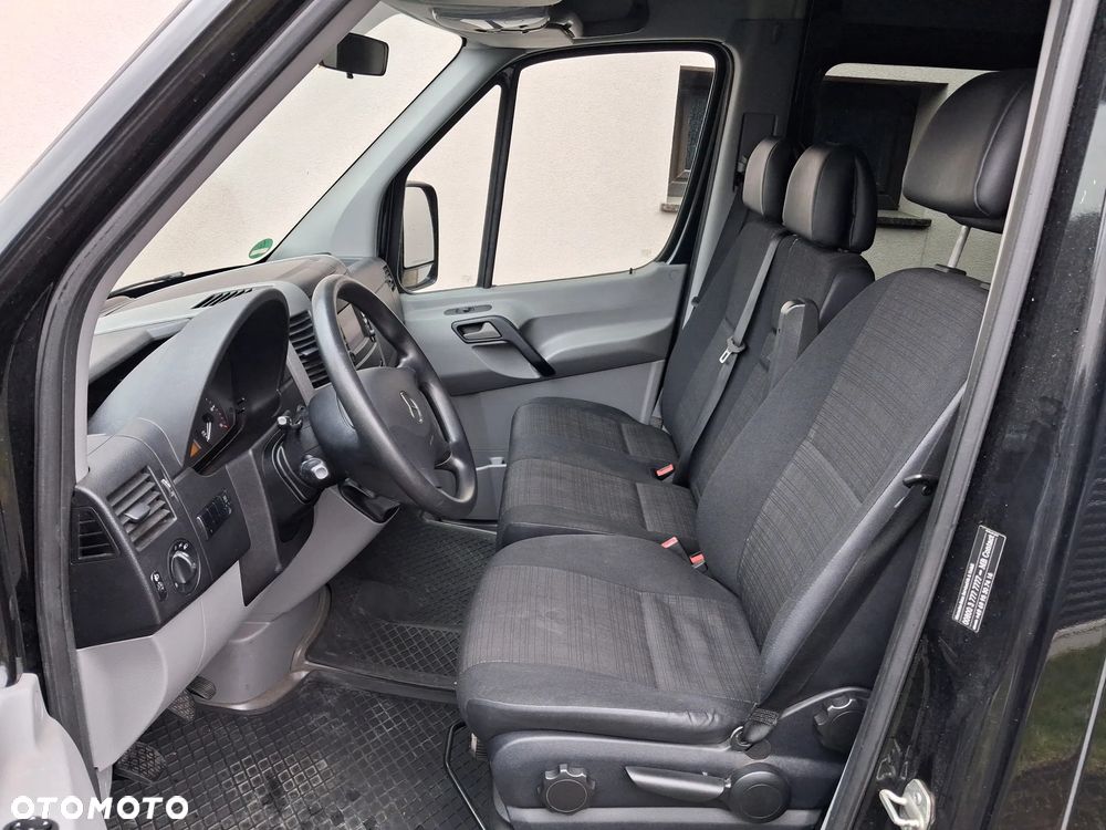 Mercedes-Benz Sprinter - 9