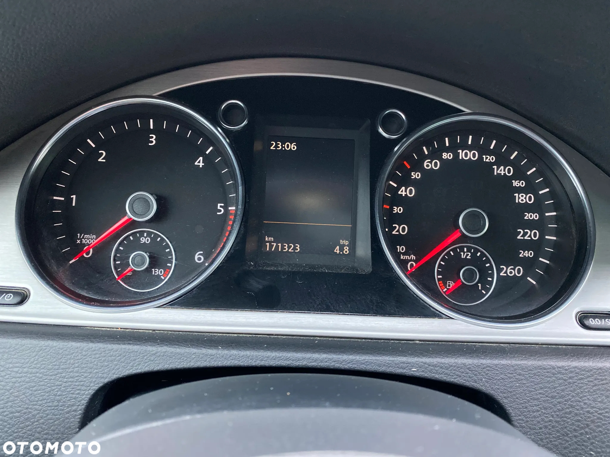 Volkswagen Passat Variant 2.0 TDI DSG BlueMotion Technology Comfortline - 28