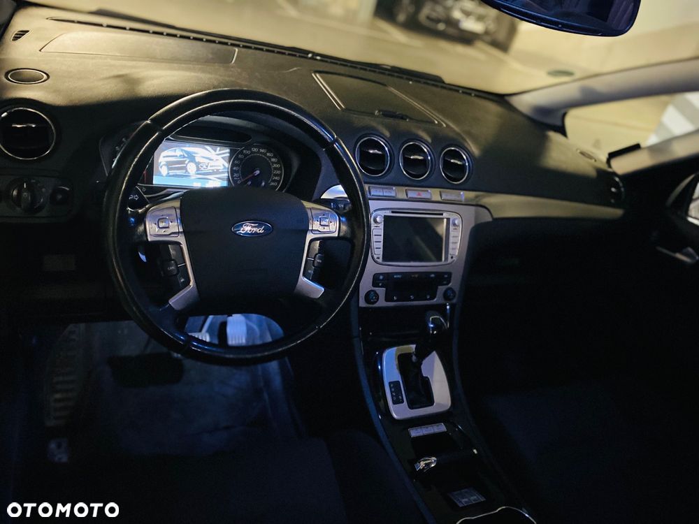 Ford S-Max 2.3 Titanium - 11