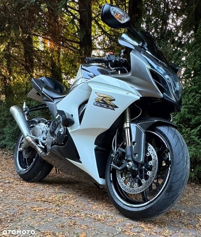 Suzuki GSX-R - 1