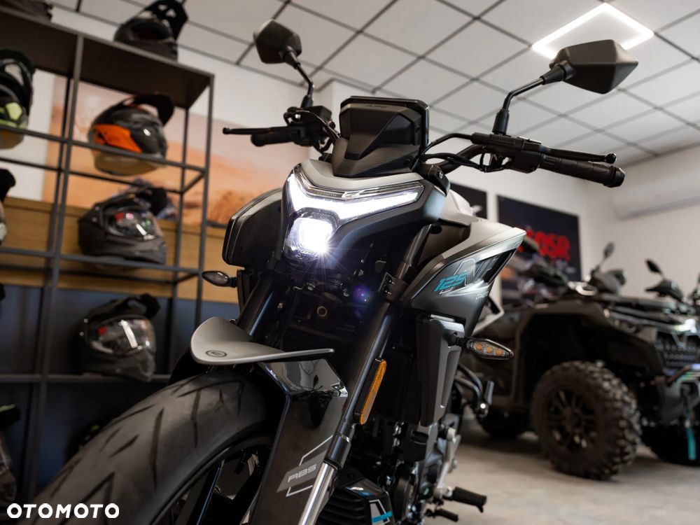 CFMoto NK - 4