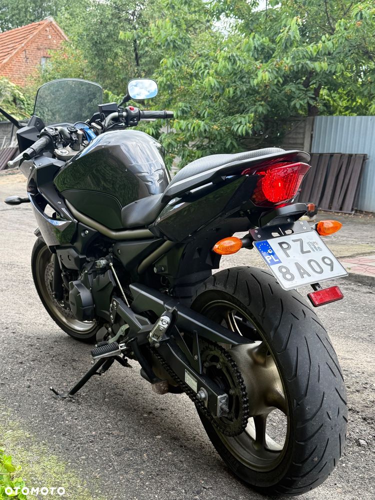 Yamaha XJ - 6