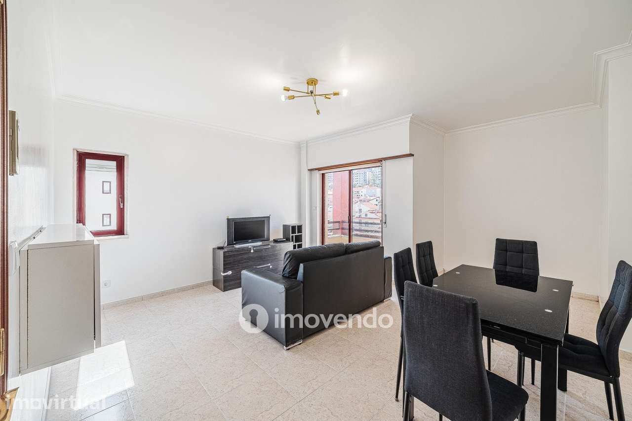 Apartamento T2, com lugar de estacionamento e arrecadação, na Ramada - Grande imagem: 3/44